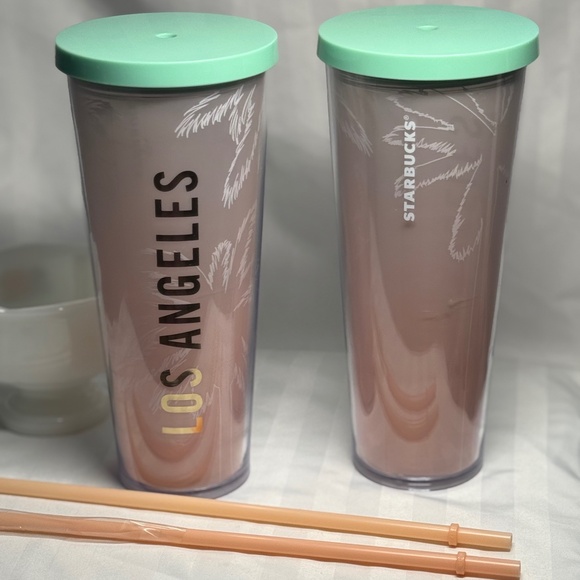 🌴💖 Sip in style, LA vibes only! 💖🌴 - Picture 2 of 3